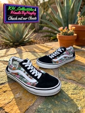 Vans Old Skool Multi Floral Black Suede Sneakers Women's 6.5 / Men's 5
